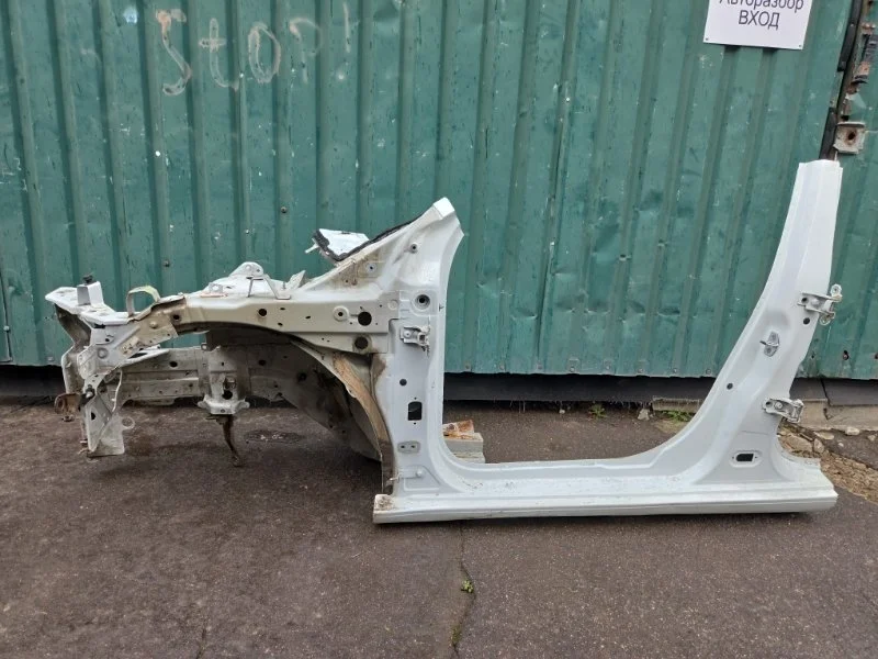 Лонжерон Renault Fluence 2015 641014716R, левый