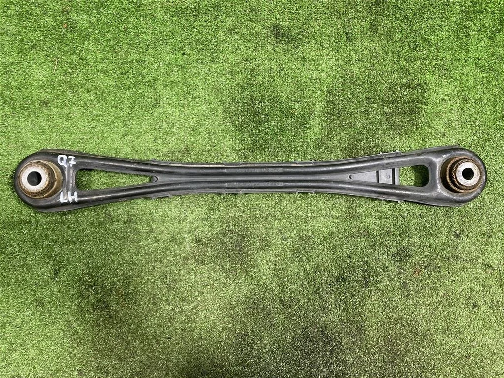рычаг поперечный Audi Q7 4L рестайлинг (2009—2015) Audi Q7