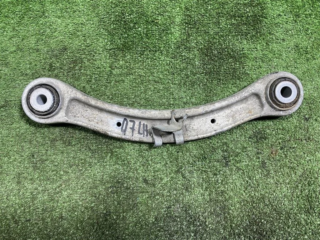 рычаг Audi Q7 4L рестайлинг (2009—2015) Audi Q7