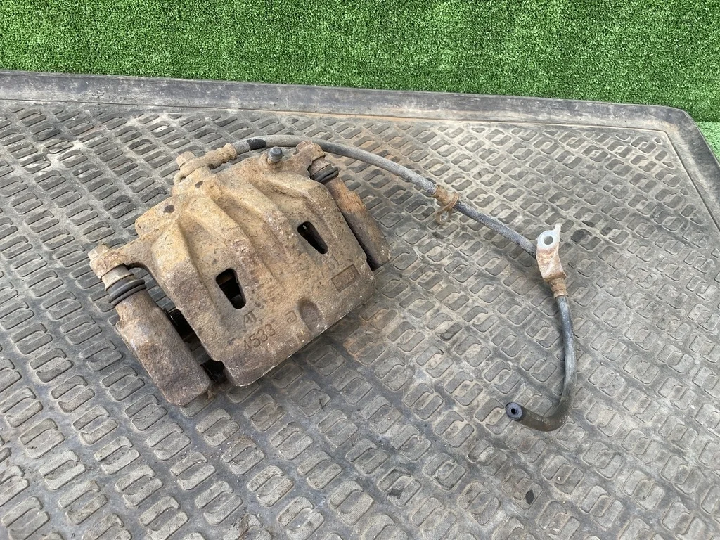 суппорт Lexus NX Z10 (2014—2017) Lexus NX