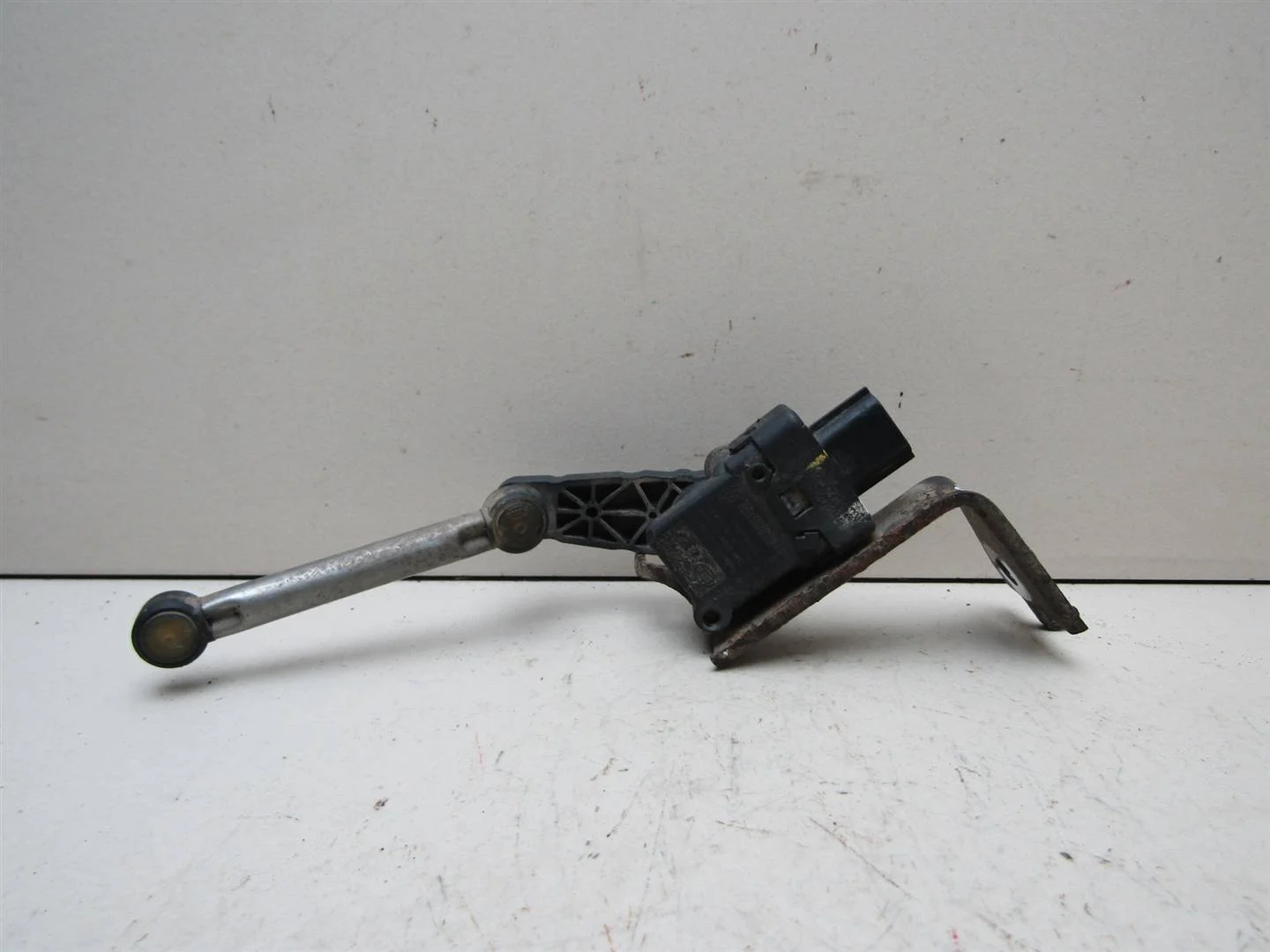 Датчик регулировки дорож. просвета Nissan X-Trail (T32) 2014-2023  [538204BA0A]  2.5 16v QR25DE  в Вологде