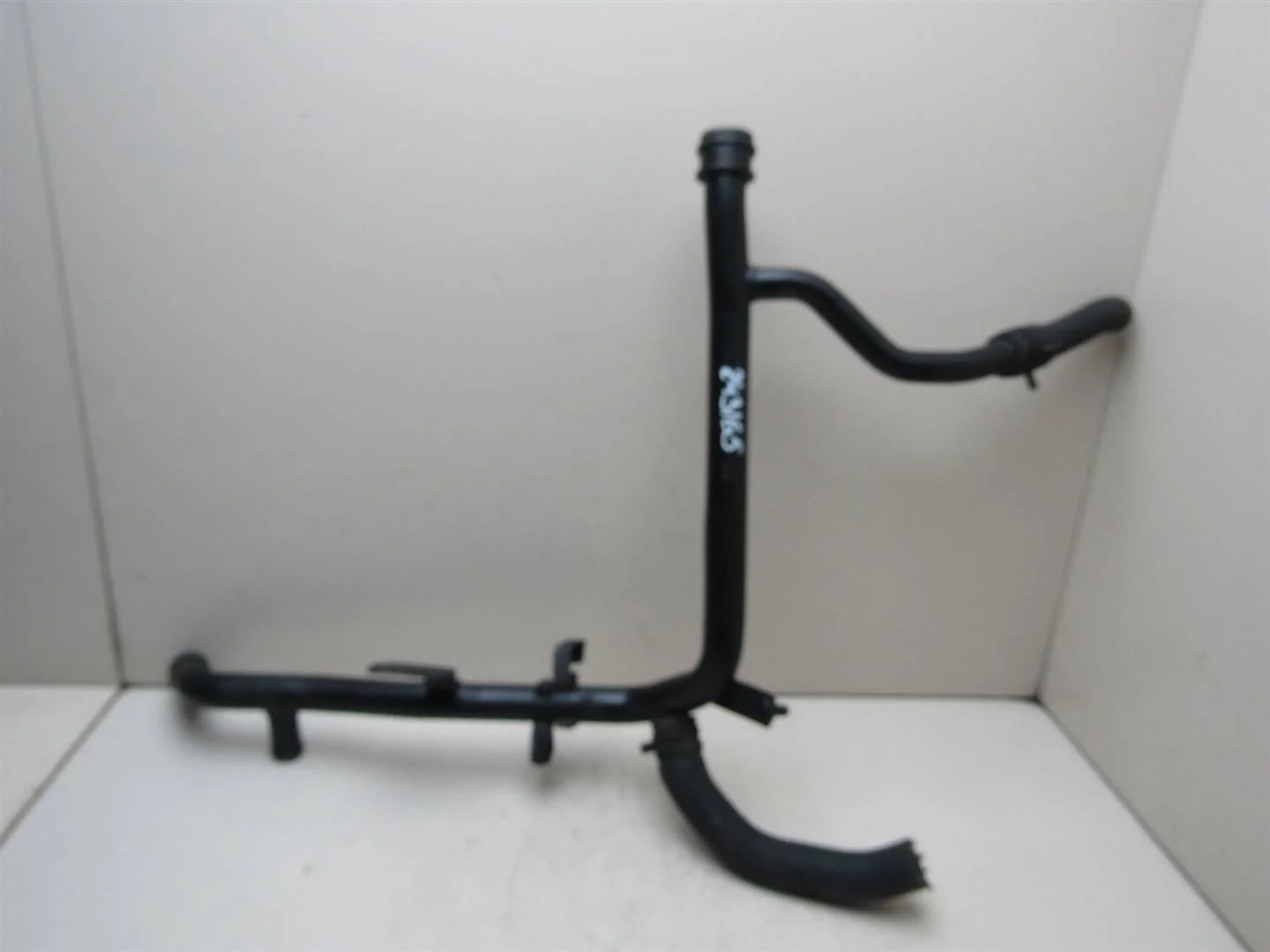 Трубка охлажд. жидкости металлическая Audi A3 (8L1) 1996-2003  [06A121065AP]  1.8 в Вологде