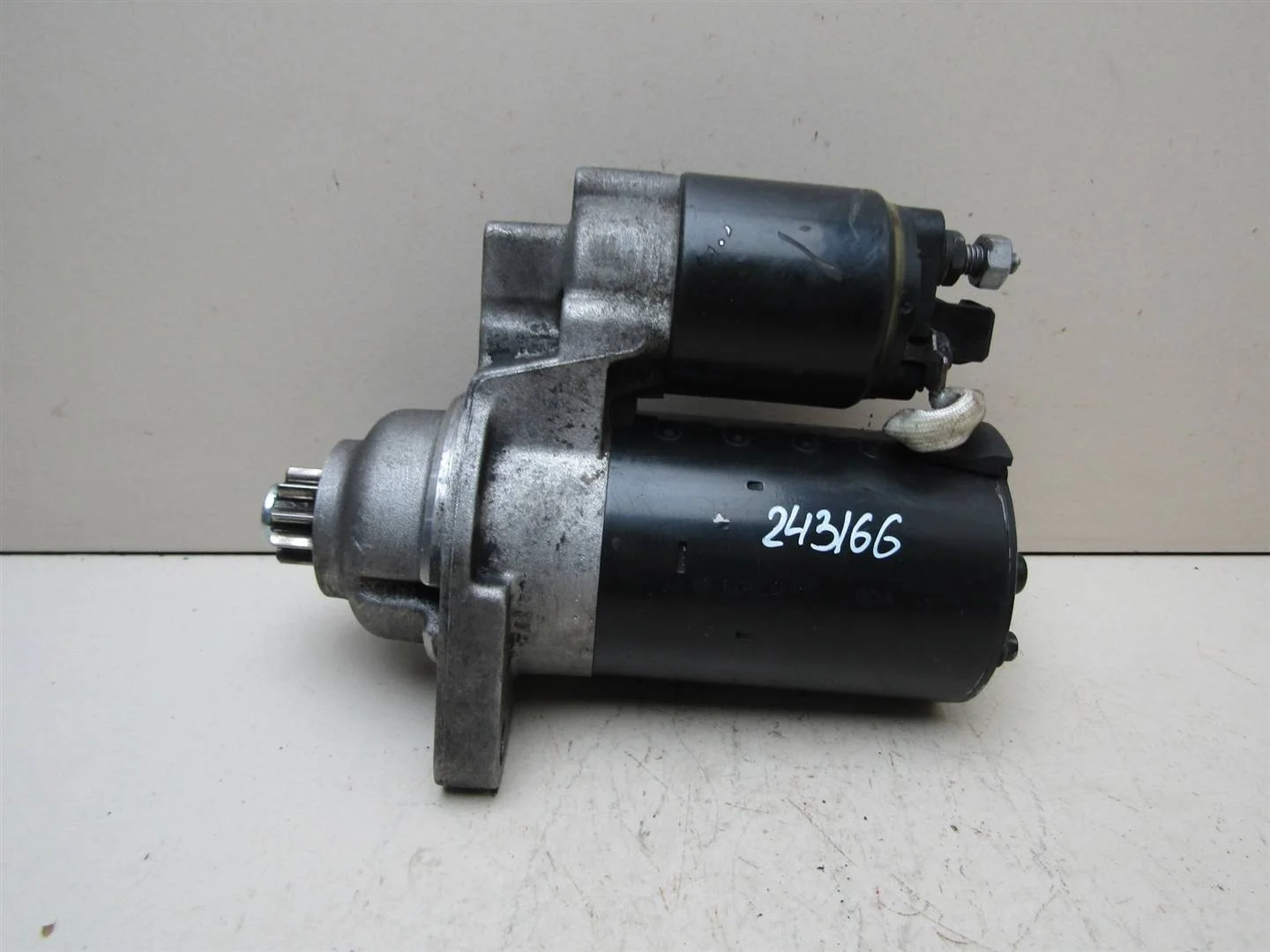 Стартер VW Golf IV \Bora 1997-2005  [02A911023L]  1.8-2.0 в Вологде
