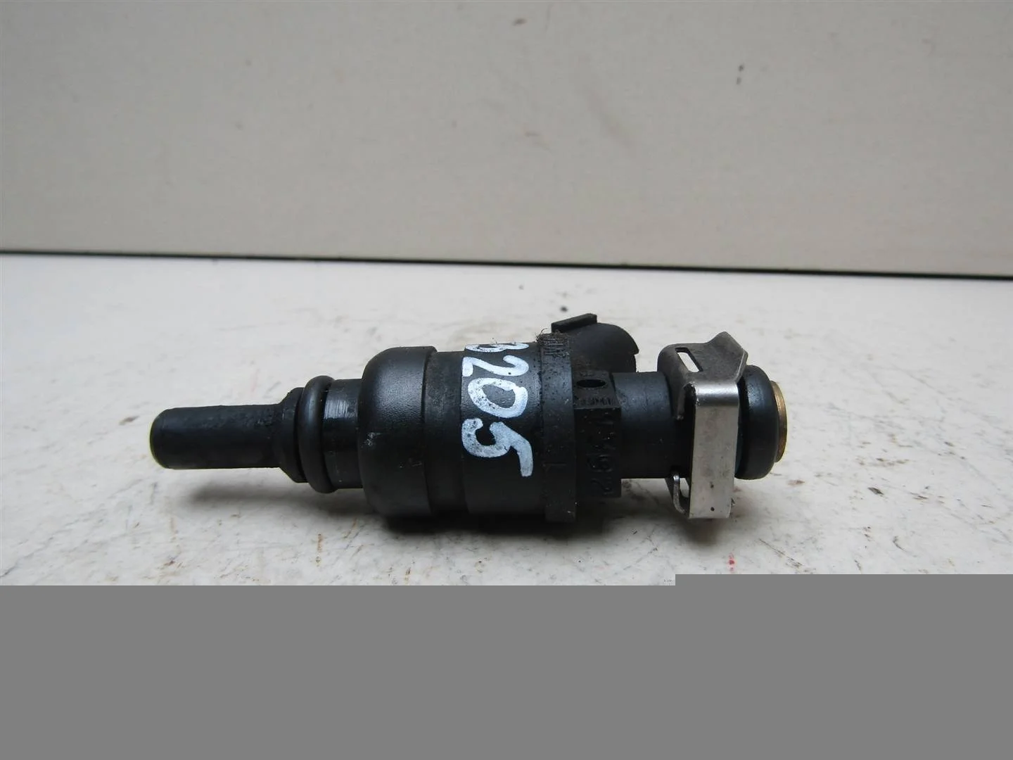 Форсунка инжекторная электрическая Audi A3 (8L1) 1996-2003  [06A906031AF]  1.8 APG AGN в Вологде