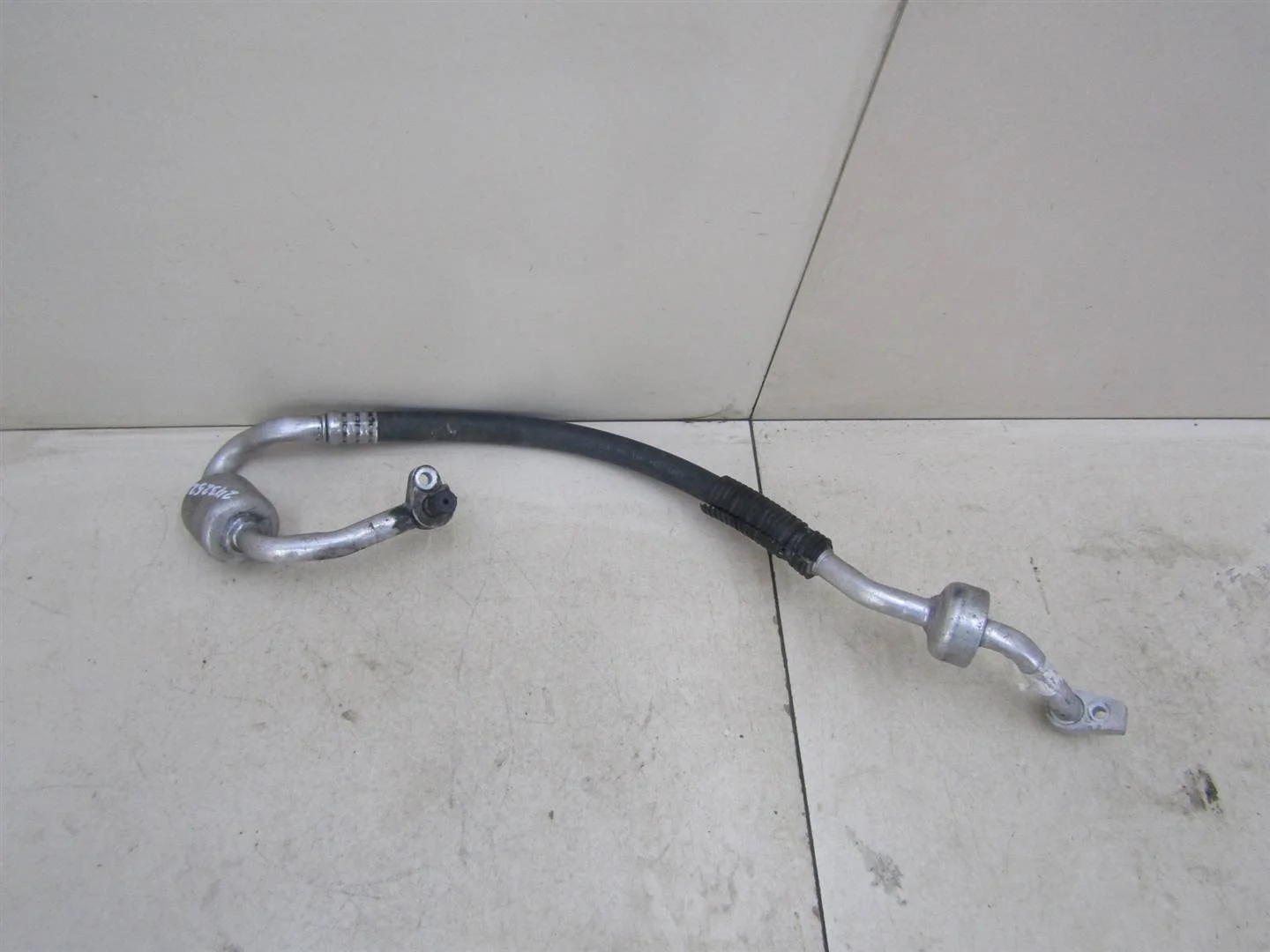 Трубка кондиционера Ford Kuga 2012-2019  [1839966]  2.0 TXMA в Вологде