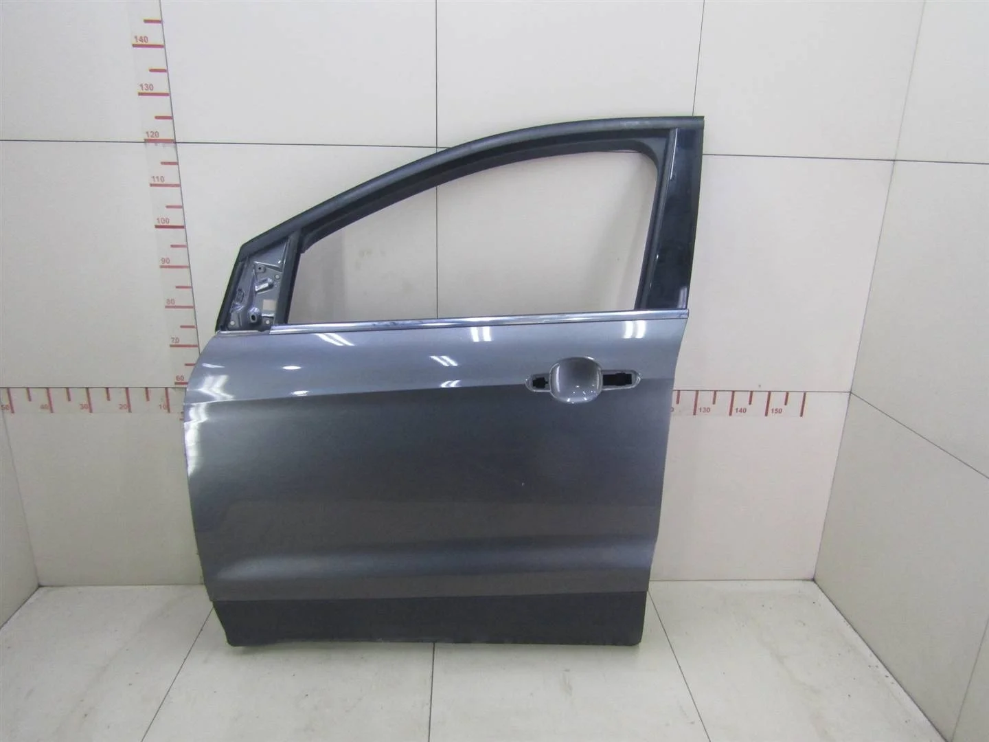 Дверь передняя левая Ford Kuga 2012-2019  [CJ5Z7820125A]  2.0 TXMA в Вологде