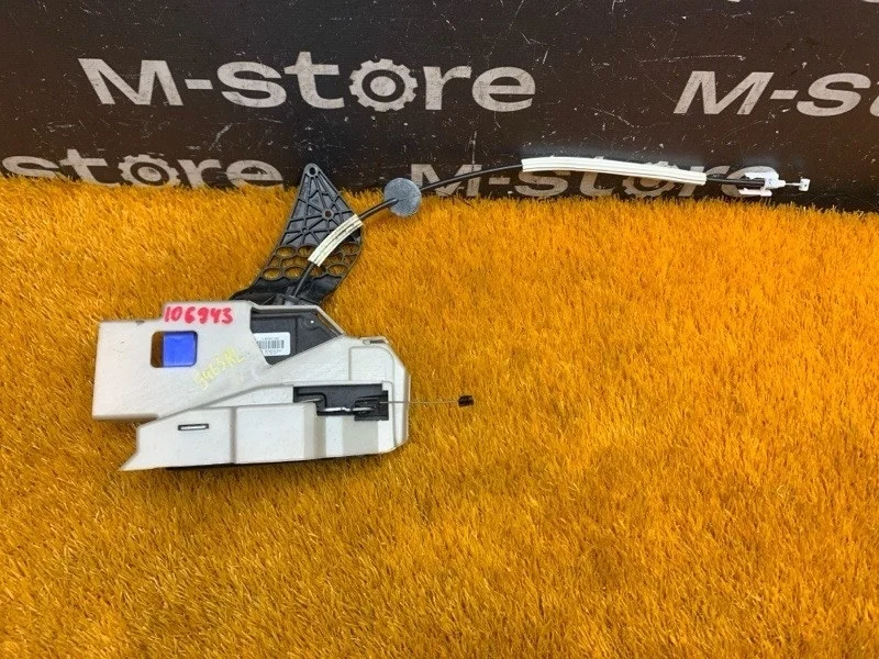 Замок двери Volkswagen Touareg 2007 7L6839015D 7L BHK, задний левый