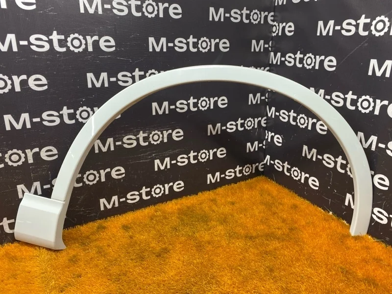 Накладка на крыло Audi Q7 2015 4M0853718B 4M CYR, передняя правая