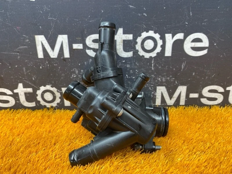 Термостат Mercedes-Benz Gla-Class 2014 A2702000615 X156 270.920