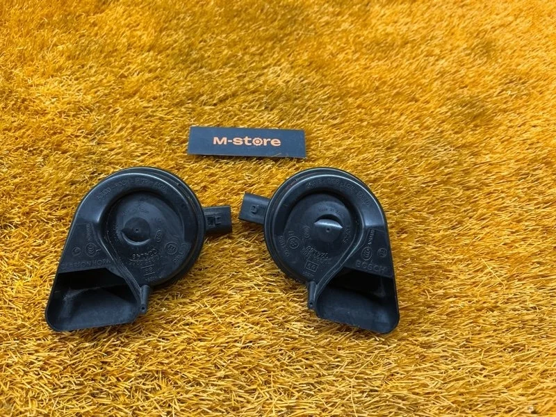 Сигнал звуковой Audi Q5 2009 8T0951221 8R CAL