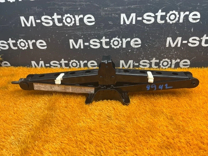 Домкрат Land Rover Range Rover 2002 6753664 L322 M62B44