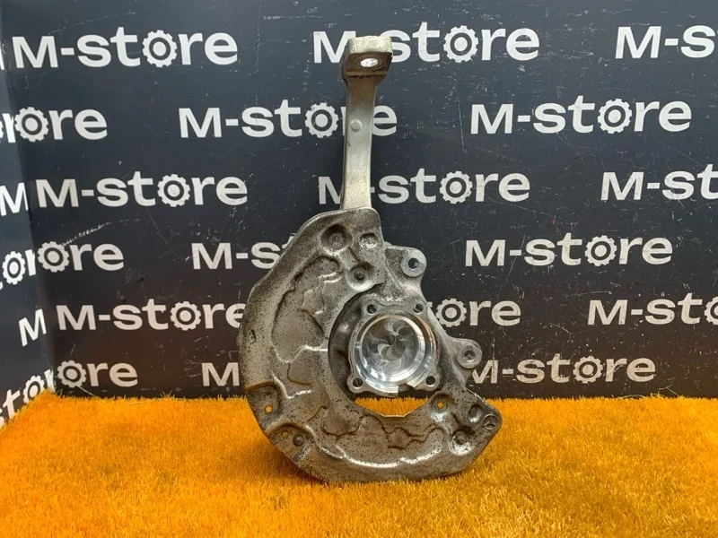 Кулак поворотный Mercedes-Benz C-Class 2014 A2053322100 W205 274.920, передний левый