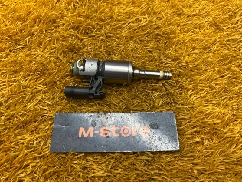 Форсунка топливная Audi A3 2014 04E906036E 8V CXS