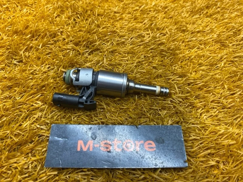 Форсунка топливная Audi A3 2014 04E906036E 8V CXS