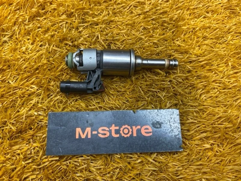 Форсунка топливная Audi A3 2014 04E906036E 8V CXS