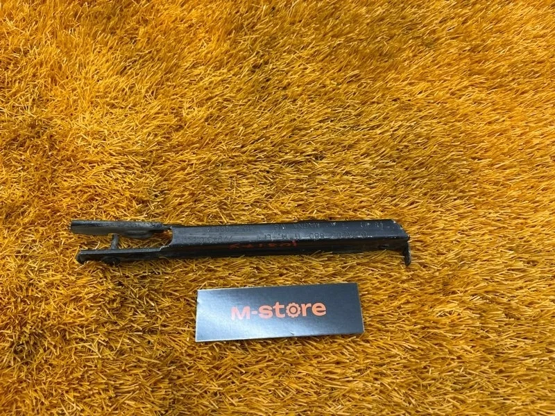 Крепление бампера Mercedes-Benz C-Class 2001 A2038801114 W203 111.955, переднее левое