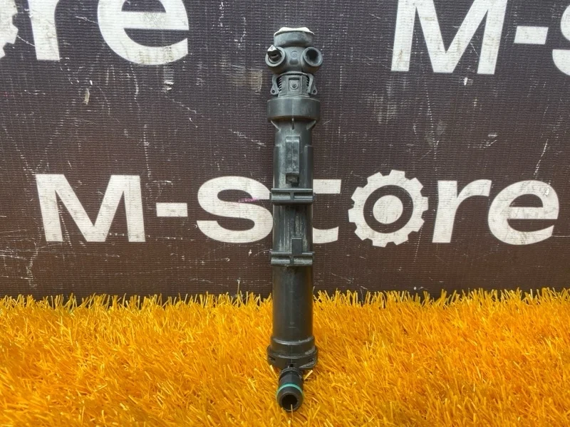 Форсунка омывателя фары Mercedes-Benz Gla-Class 2014 A1768600247 X156 270.920, передняя правая