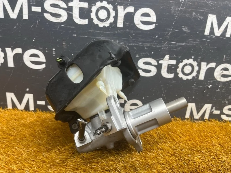 Главный тормозной цилиндр Audi A4 2011 8K0611021B B8/8K CDNB