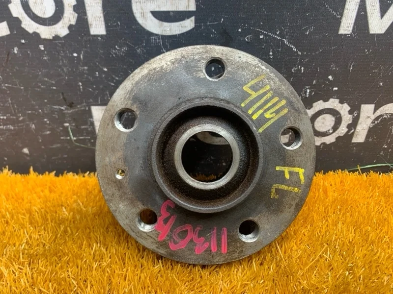 Ступица Audi A4 2011 8K0407615B B8/8K CDNB, передняя левая