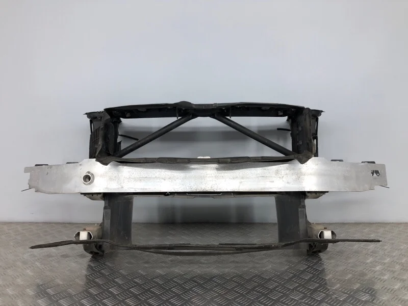 Передняя панель BMW 3 F30