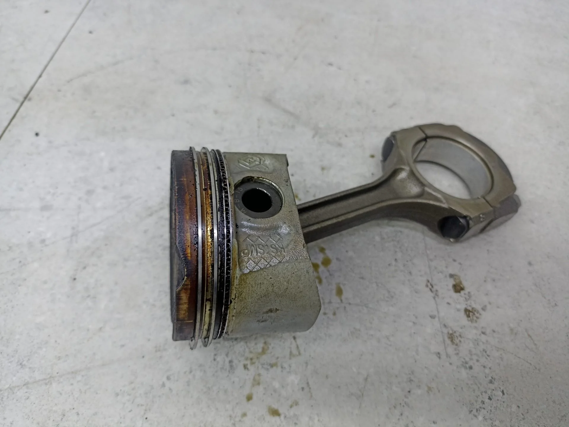 Шатун Renault Megane 2 рест. 2008 121009455R