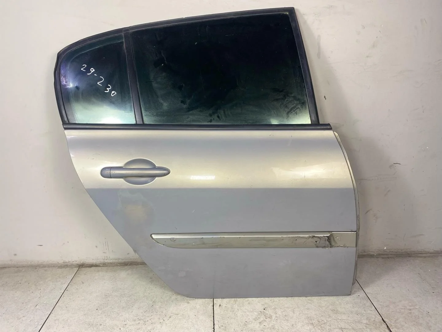 Дверь задняя правая Renault Megane 2 рест.