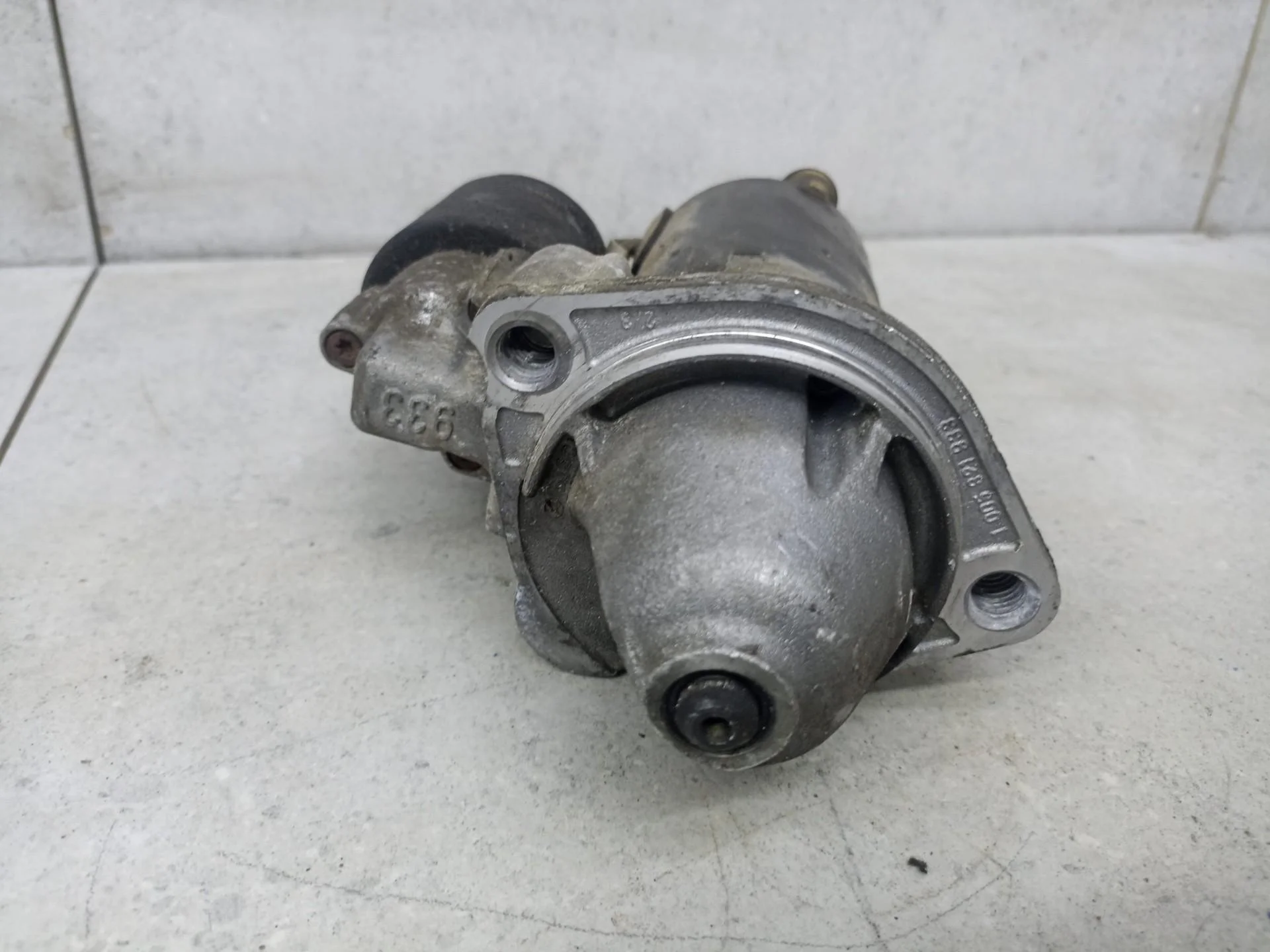 Стартер Volkswagen Passat B5 рест. (2000 - 2005)