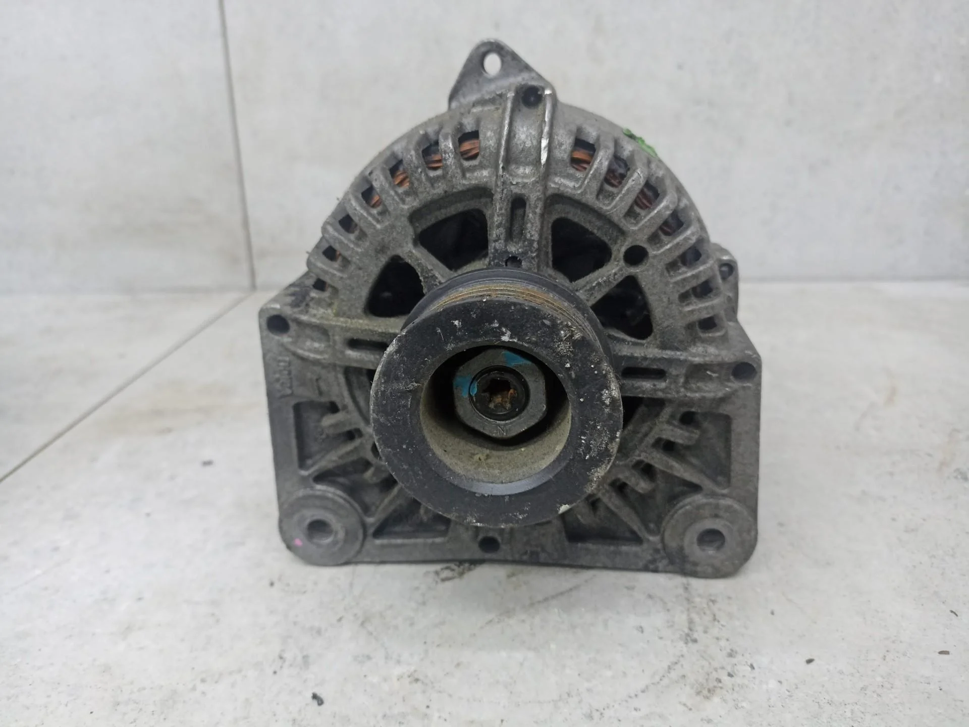 Генератор Renault Logan рест. 2012 8200323126