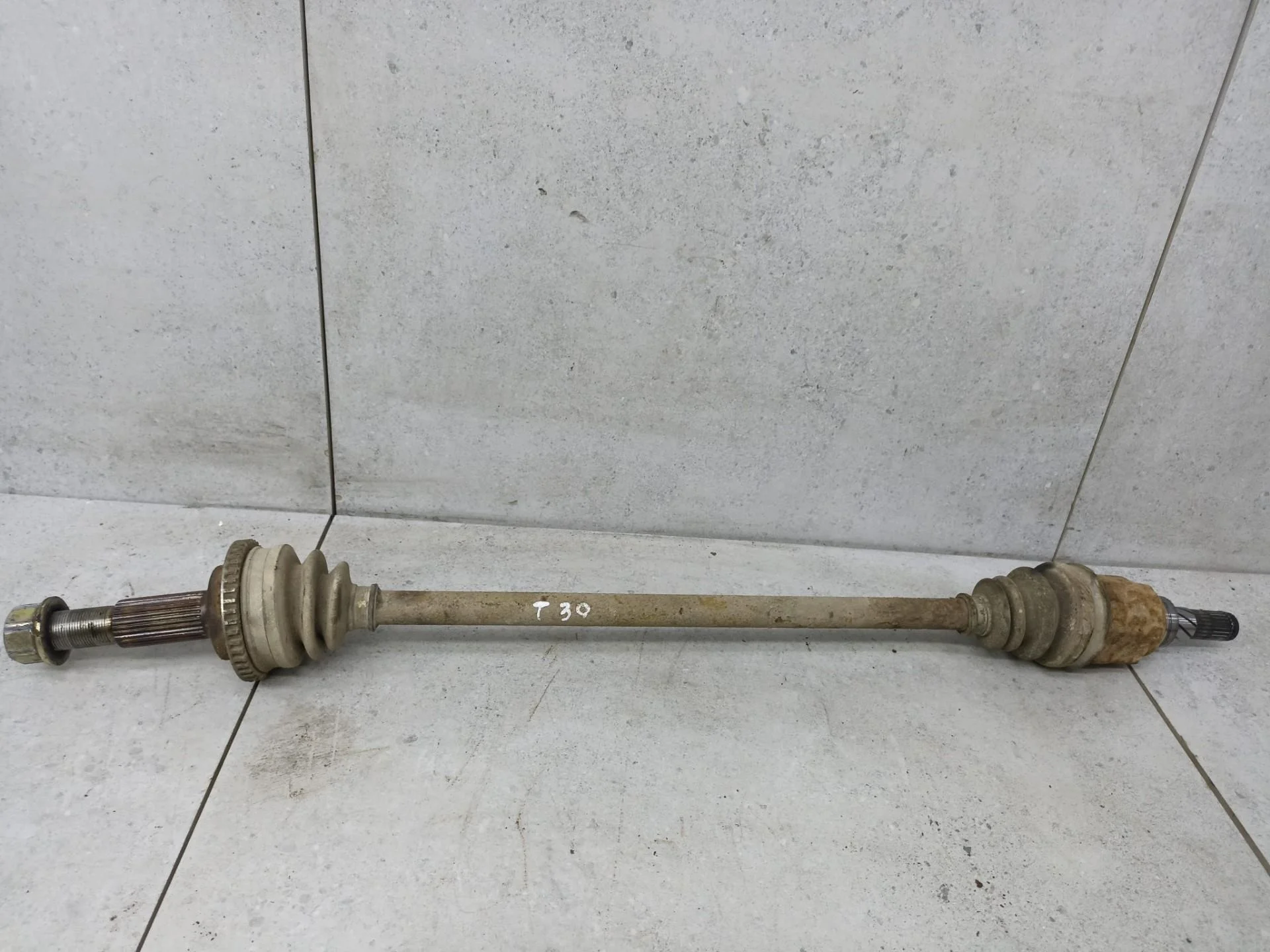 Полуось задняя Nissan X-Trail T30 (2000 - 2004)