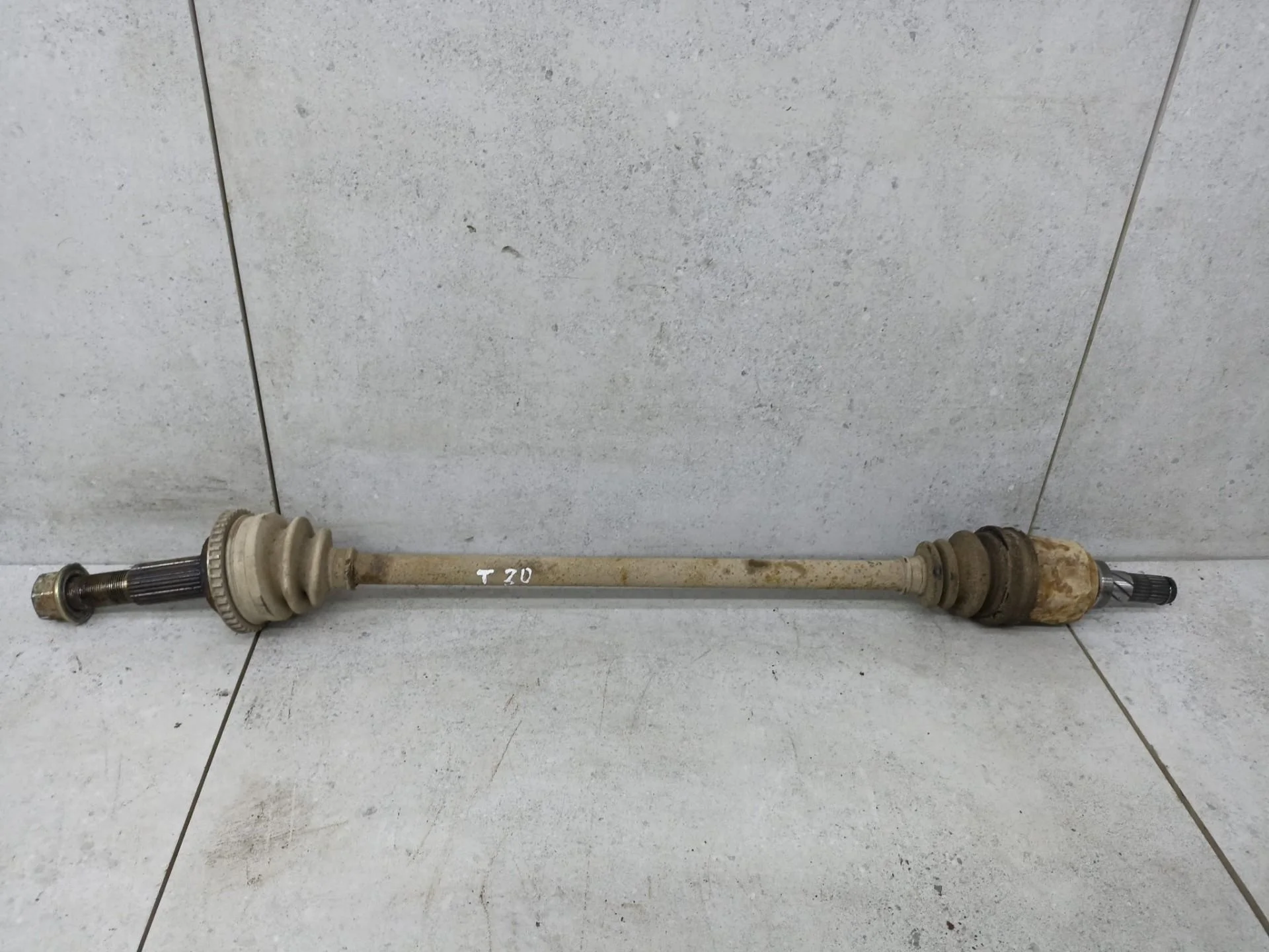 Полуось задняя Nissan X-Trail T30 (2000 - 2004)