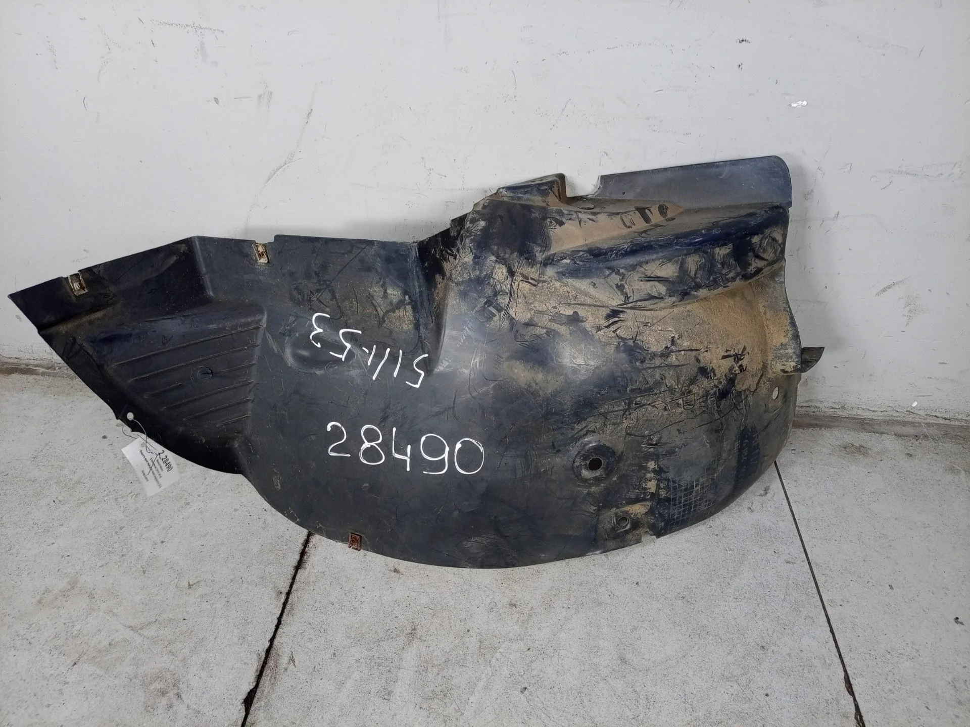 Передняя часть подкрылка переднего левого Renault