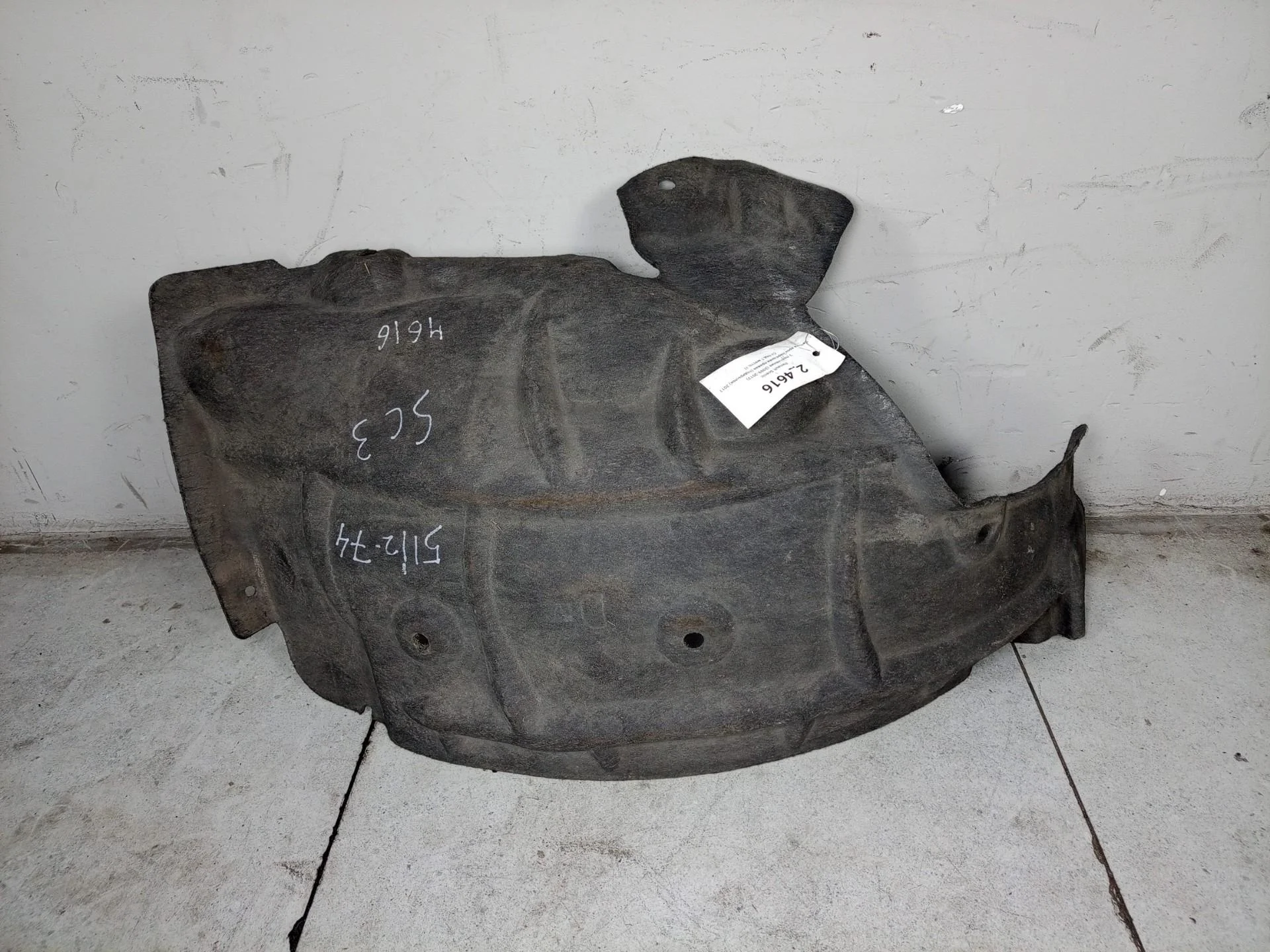 Задняя часть подкрылка переднего правого Renault 3