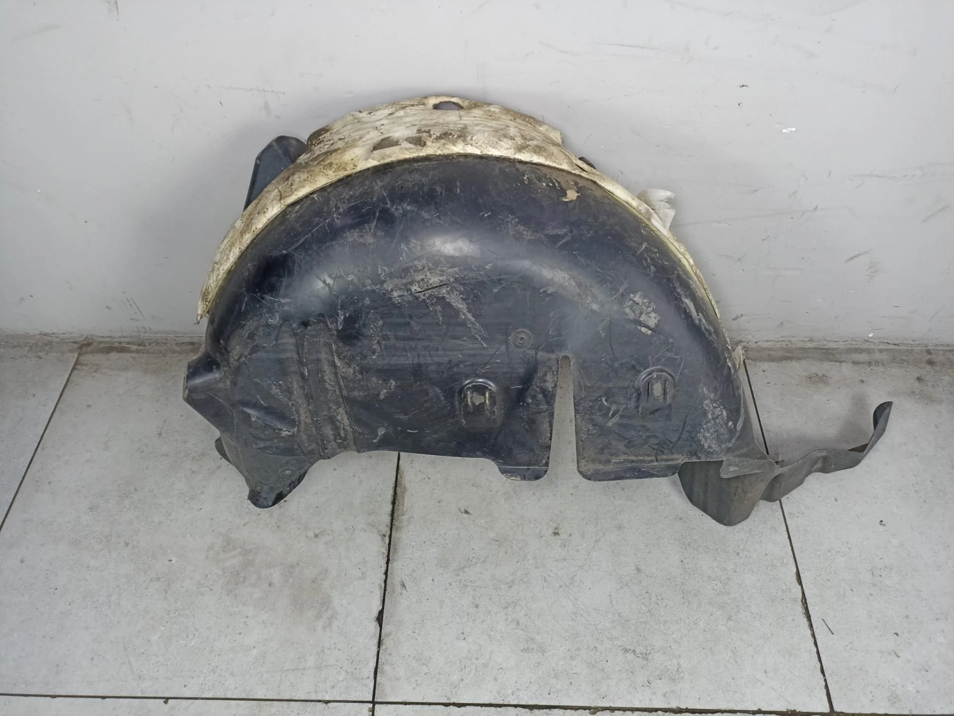 Подкрылок задний правый Renault Megane 3