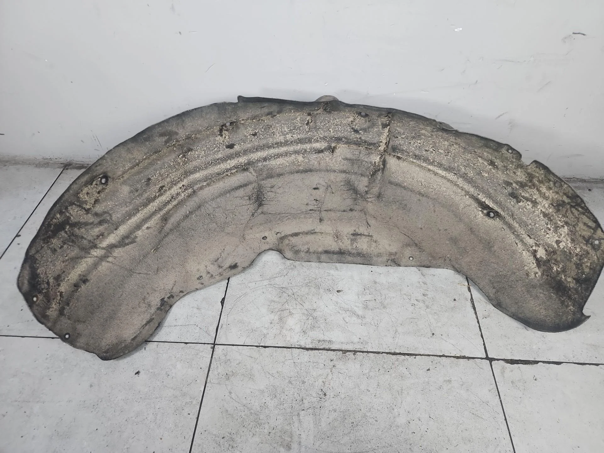 Подкрылок задний левый Audi Q7 4L 2009 4L0810171