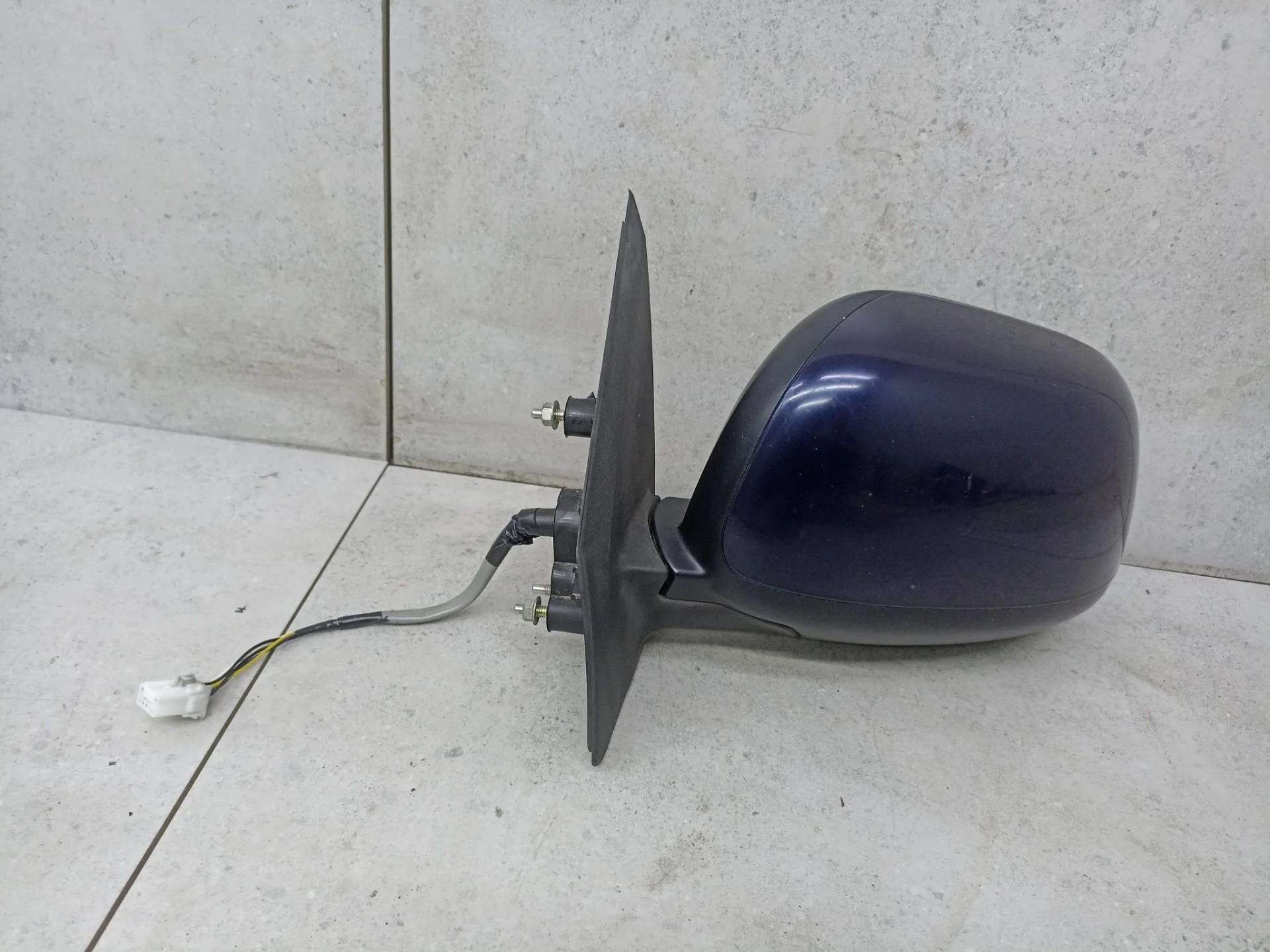 Зеркало наружное левое передней левой Mitsubishi