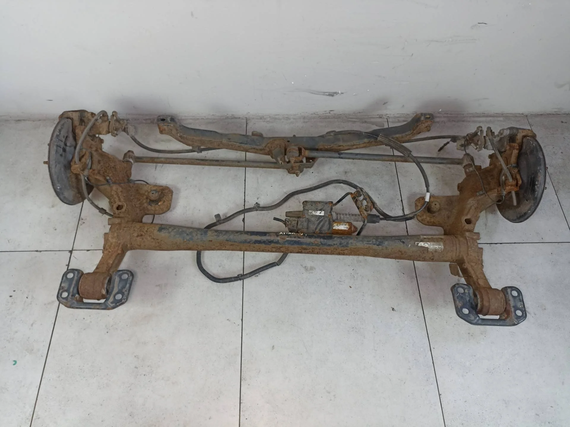 Балка задняя Opel Astra J 2010 13319407