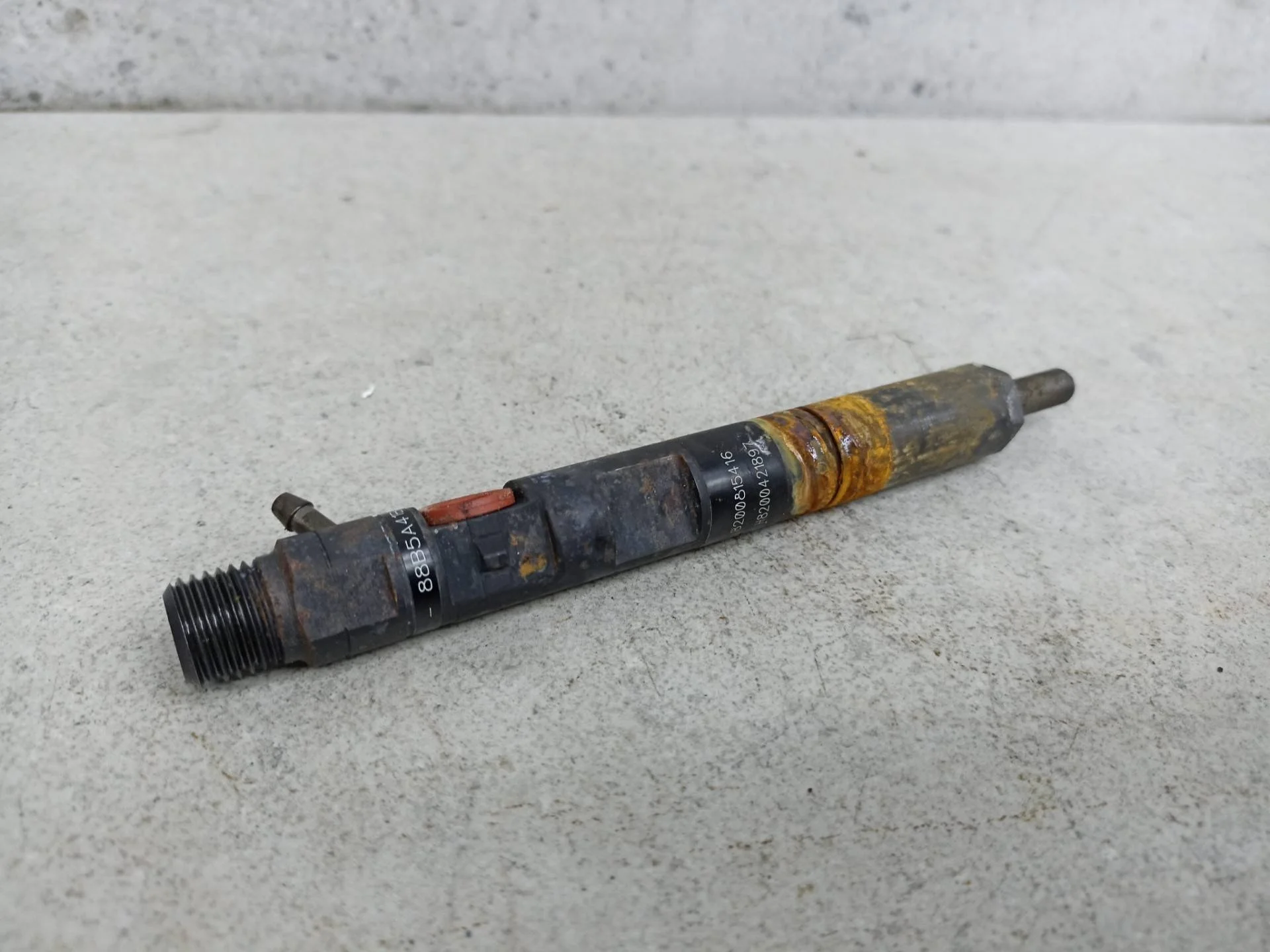 Форсунка топливная Renault Megane 2 рест. 2008