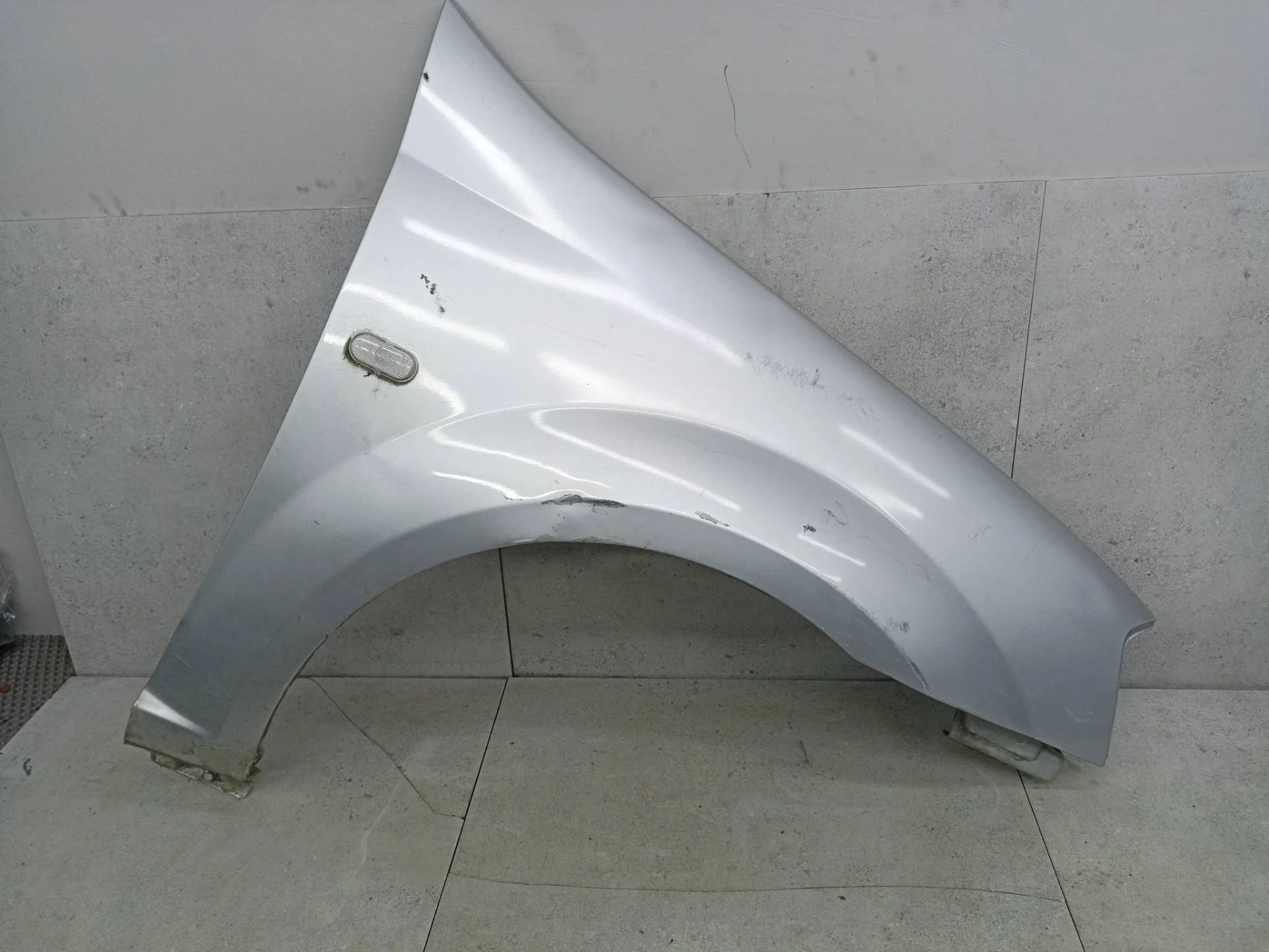 Крыло переднее правое Renault Logan (2004 - 2009)