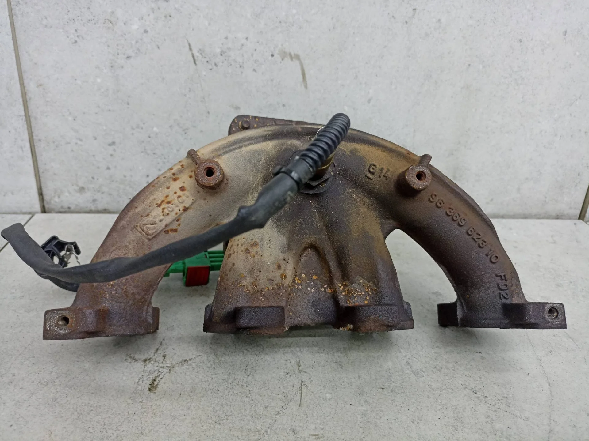 Выпускной коллектор Peugeot Partner рест. 2008