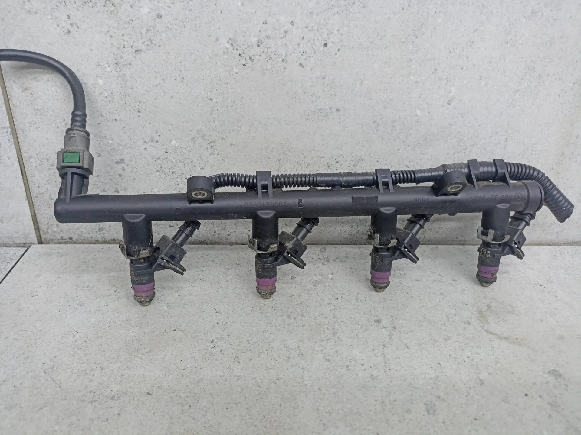 Топливная рампа Renault Megane 2 рест. 2006