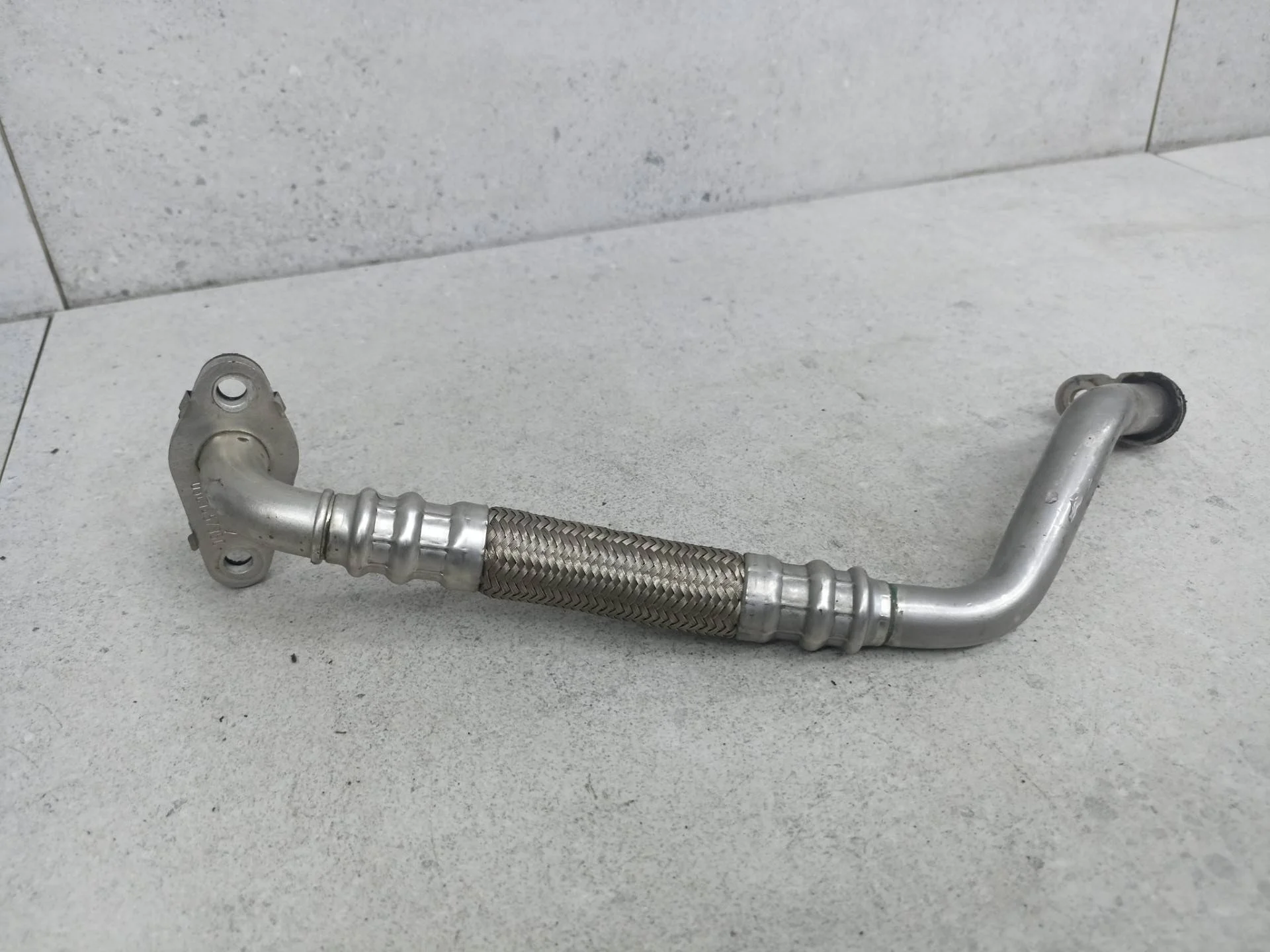 Масляная трубка турбины (сброс) Volkswagen Golf 5