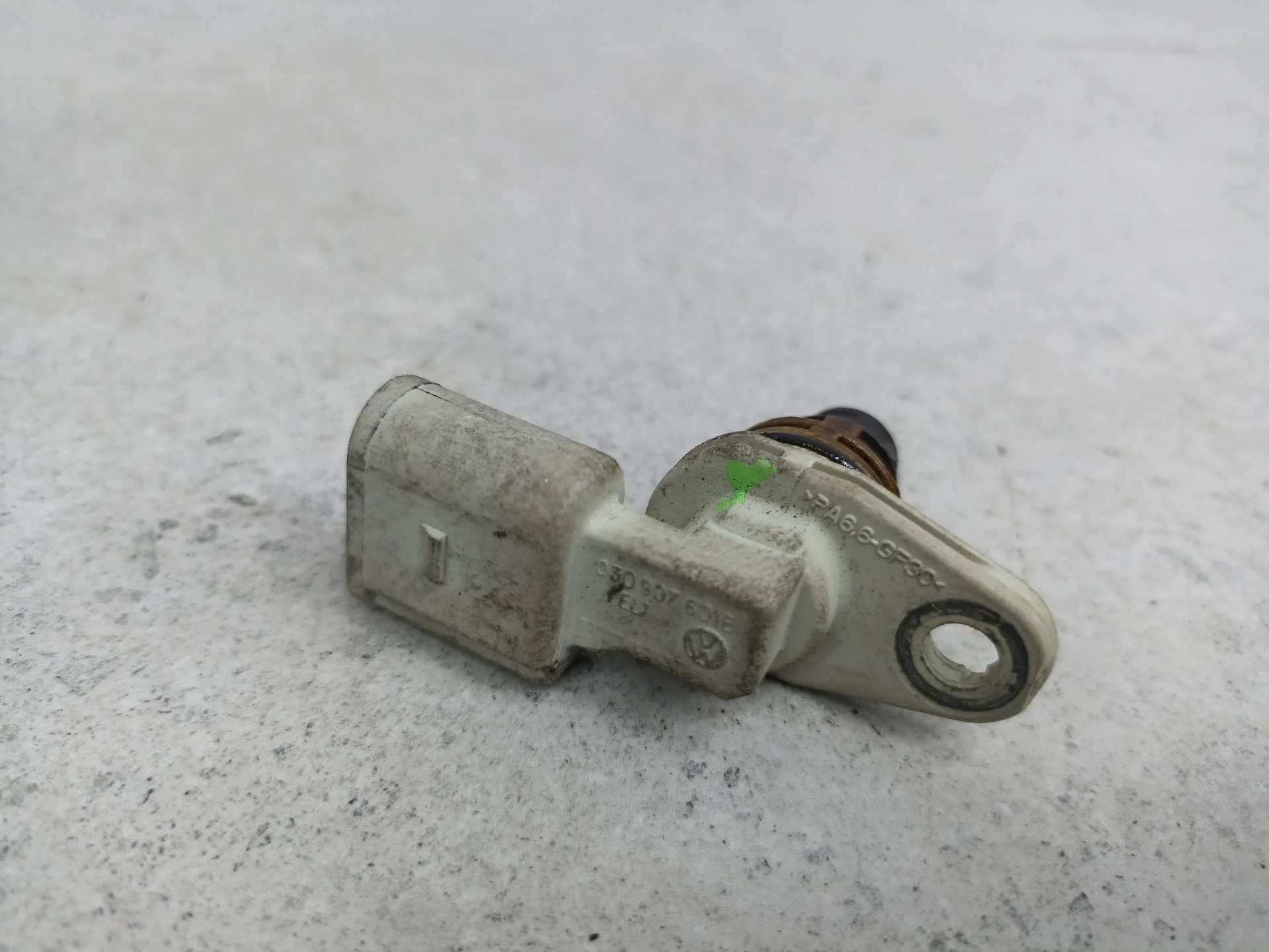 Датчик распредвала Volkswagen Golf 5 2009