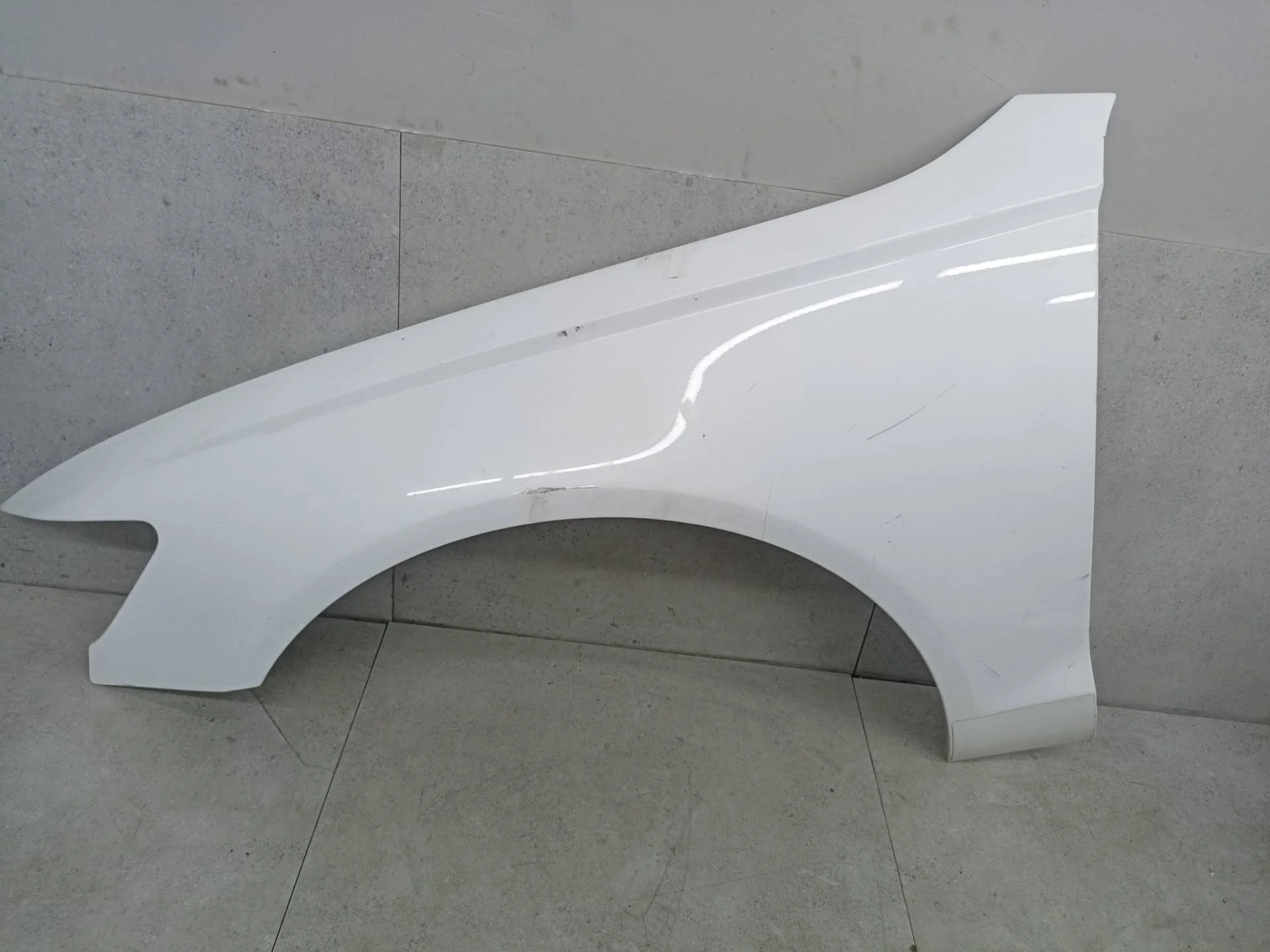 Крыло переднее левое Audi A6 C7 2012 4G0821101