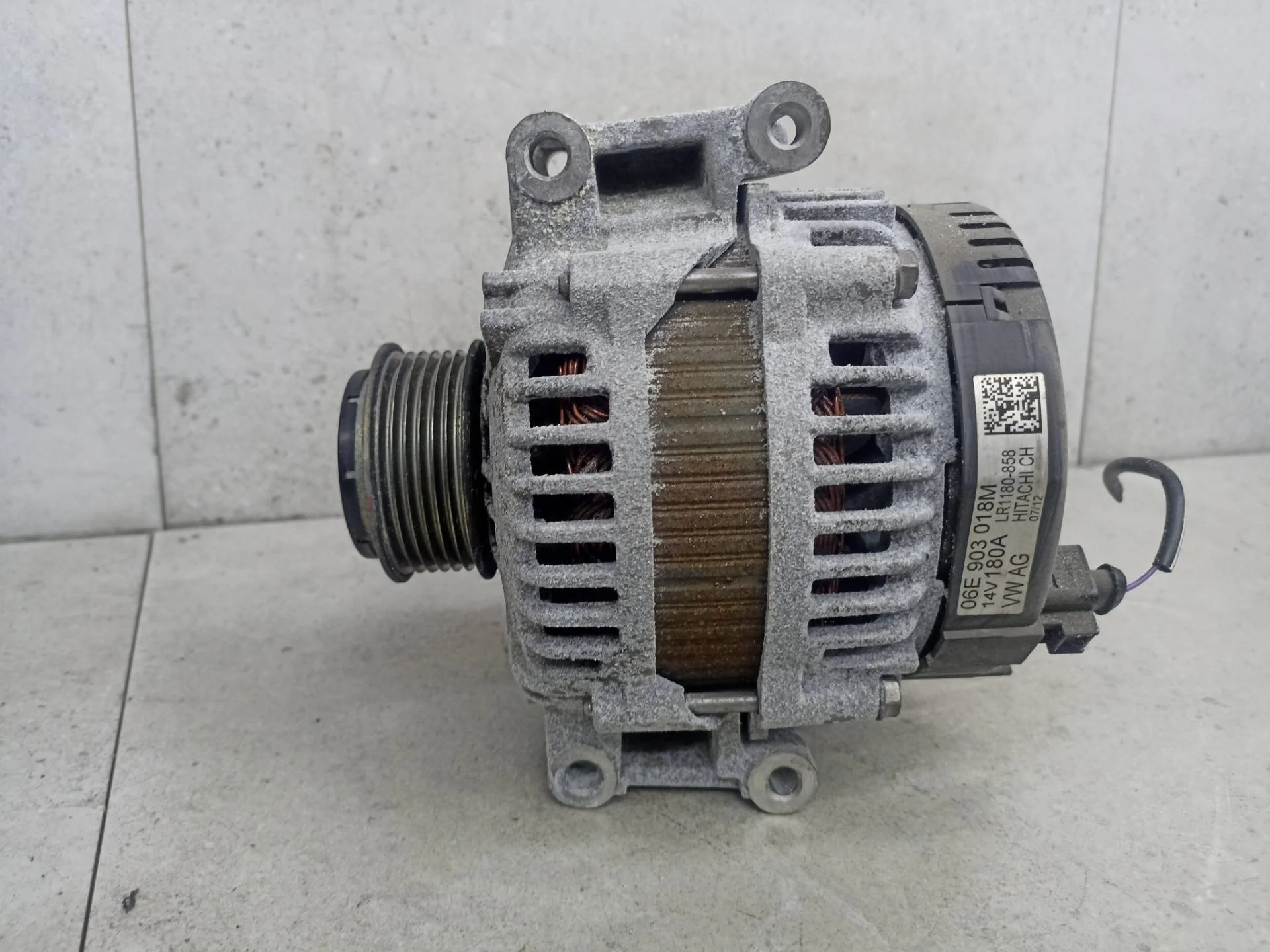 Генератор Audi A6 C7 2012 06E903018M