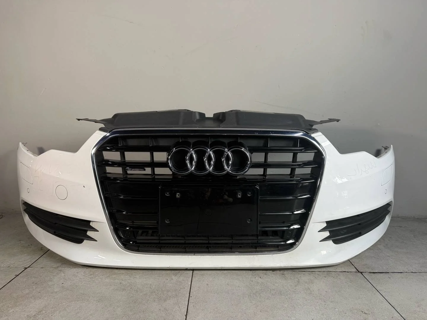 Бампер передний Audi A6 C7 2014 4G0807065A