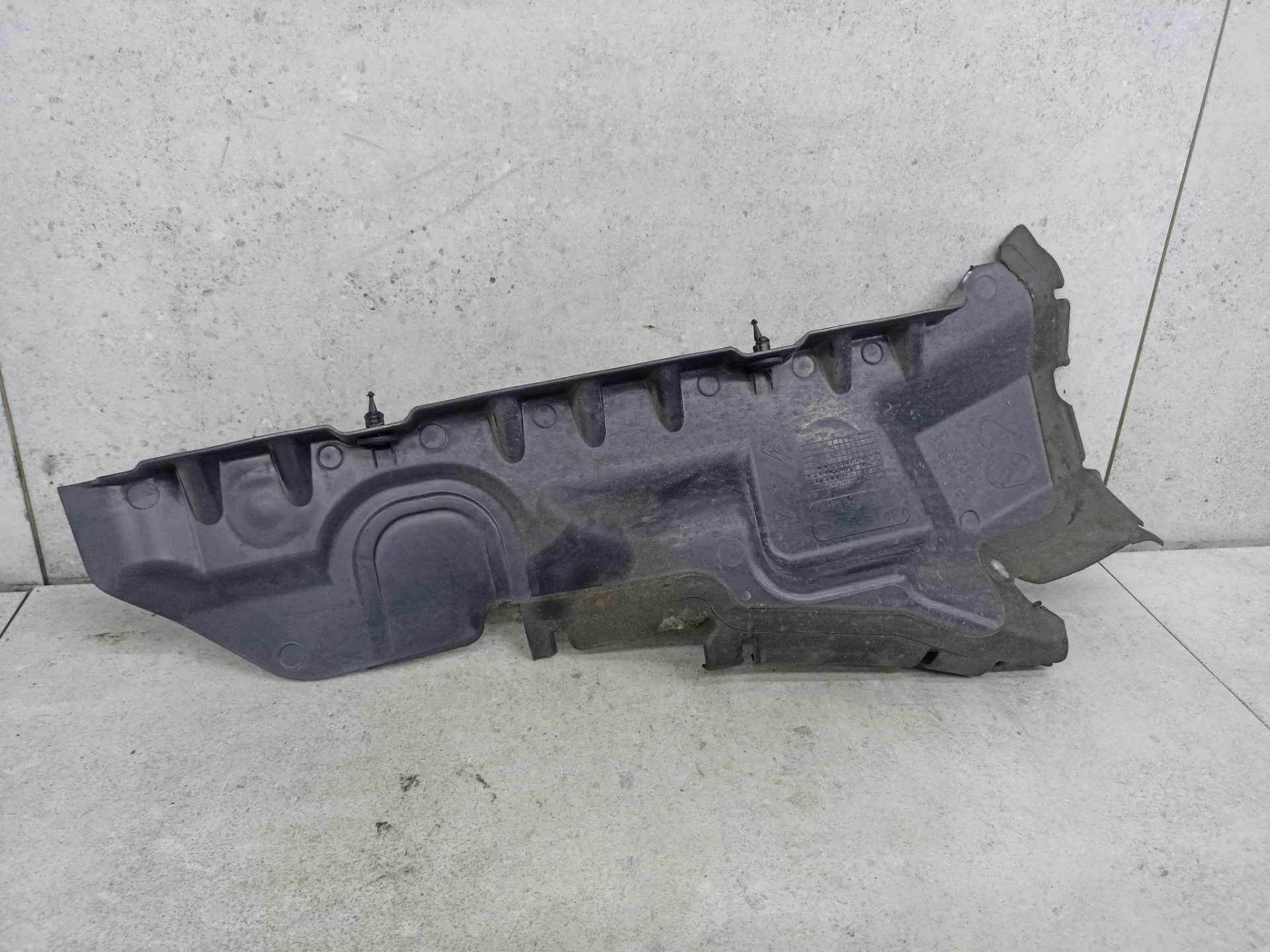 Воздуховод (дефлектор) радиатора Peugeot 308 2008