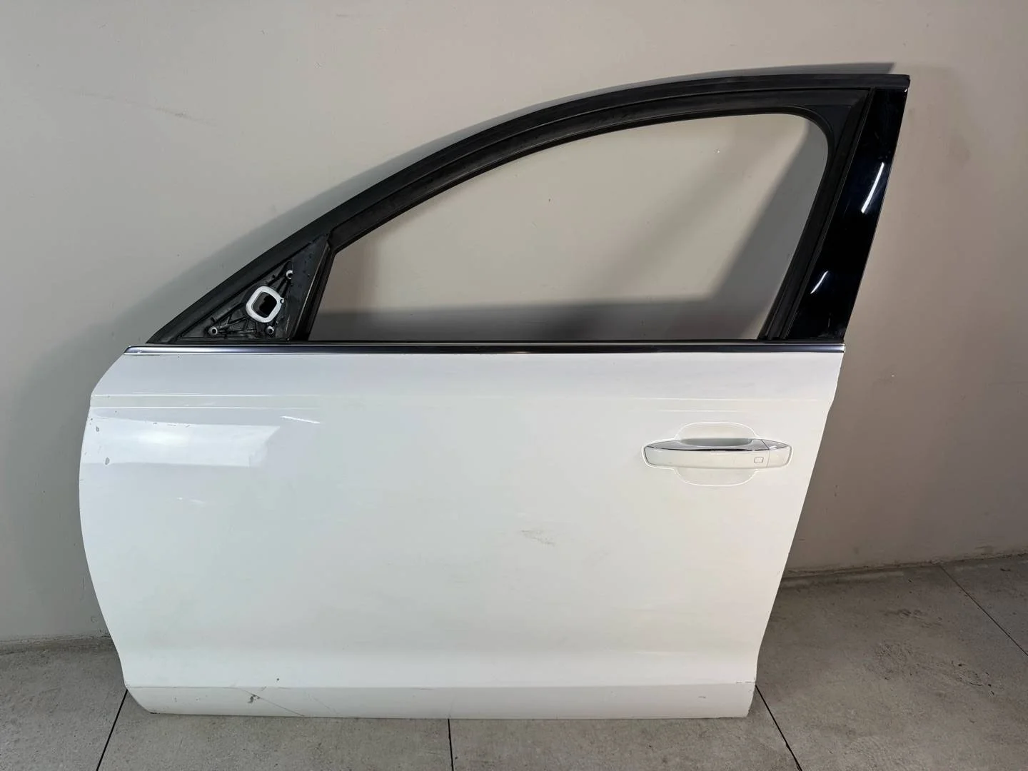 Дверь левая передняя передней Audi A6 C7 2012