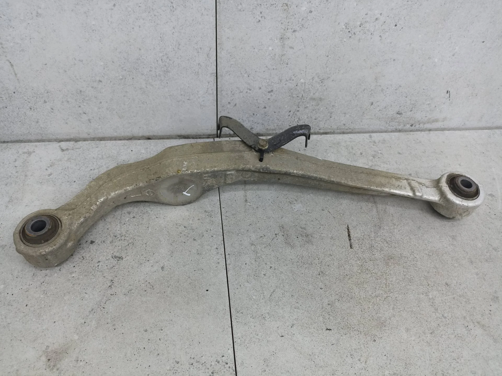 Рычаг задний левый верхний Nissan X-Trail T32 2016