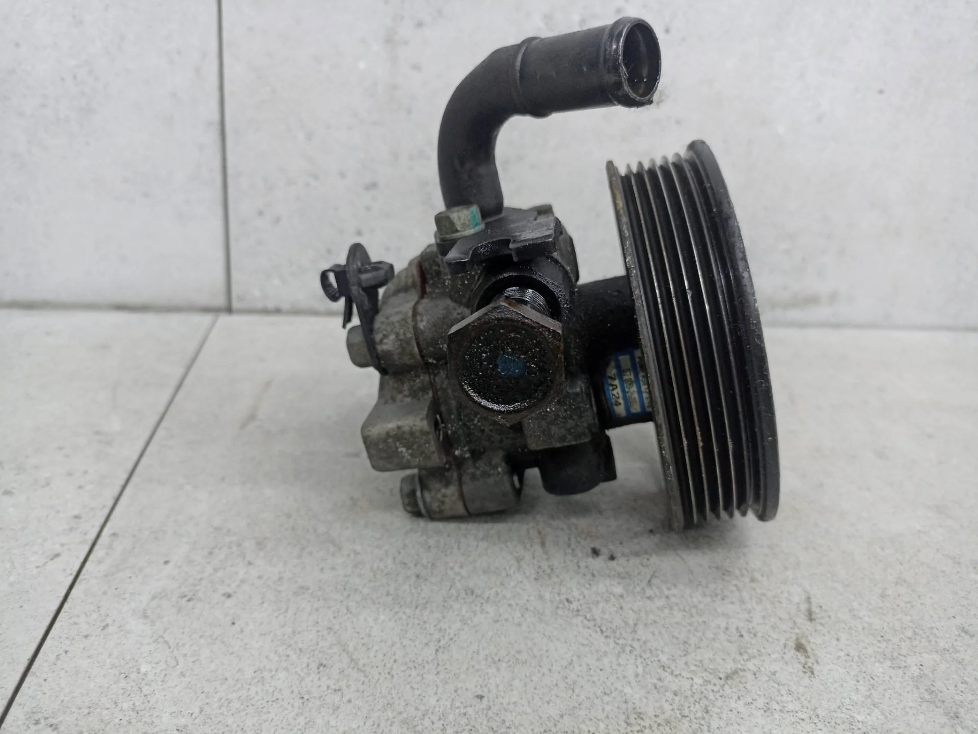 Насос гидроусилителя руля Kia Carens 2 2009