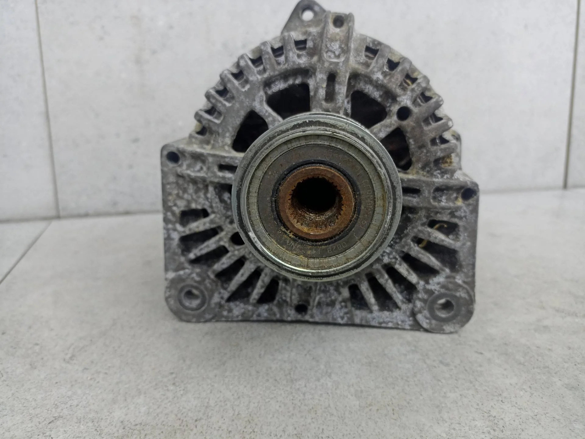 Генератор Renault Scenic 2 2004 8200100907